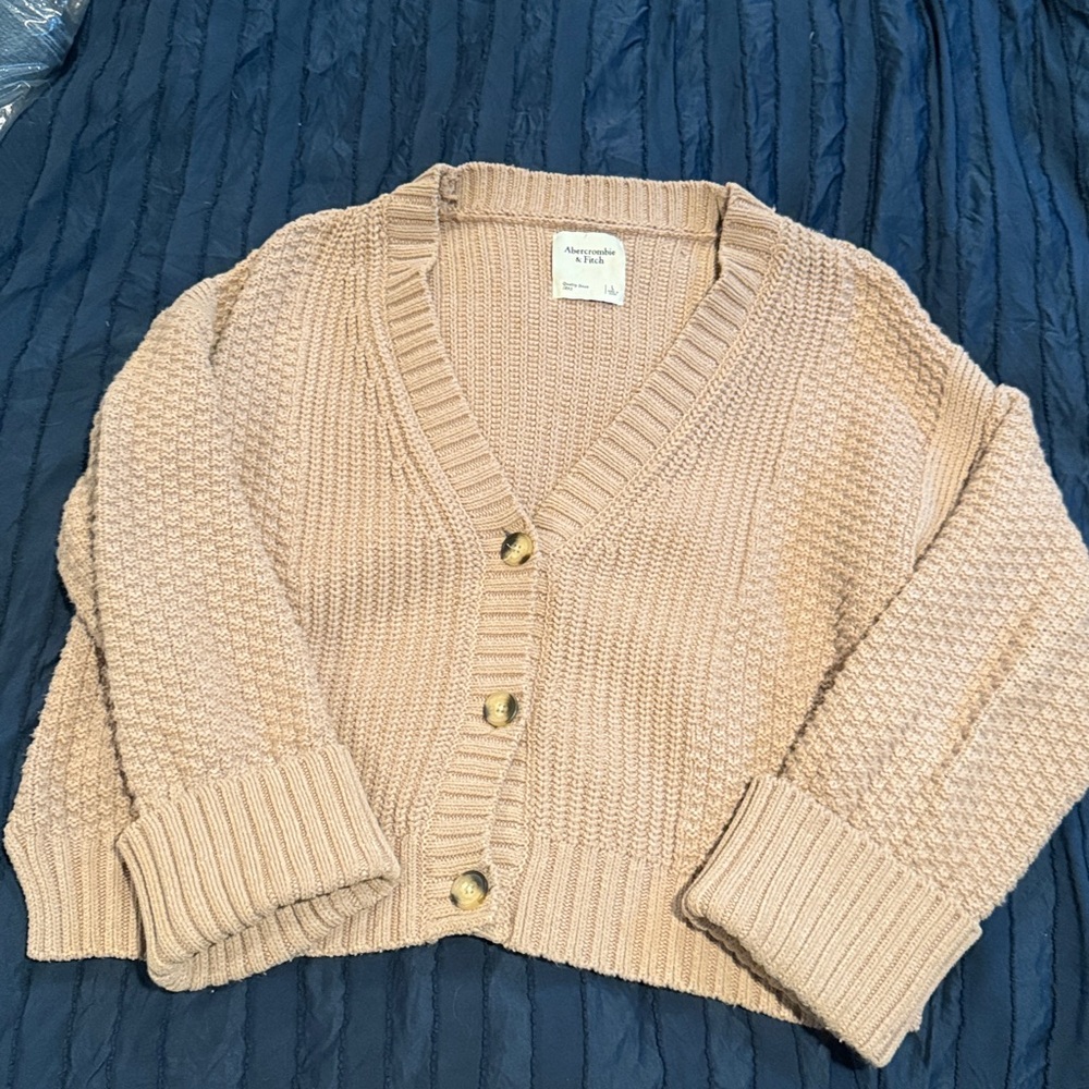 The A&F Cameron Seed Stitch Cardigan

Abercrombie & Fitch size large